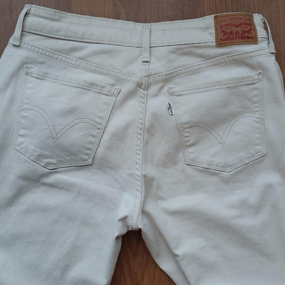 Levis 505 Straight Leg Light Tan Pants 29" X 31"